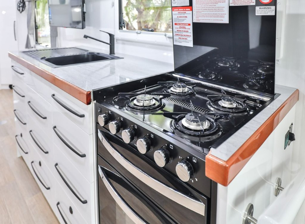 Wirraway 280 SL Classic White Motorhome